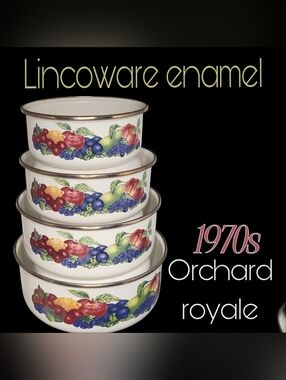 1970s LINCOWARE Orchard Royale Enamel Mixing Bowls- Set of 4